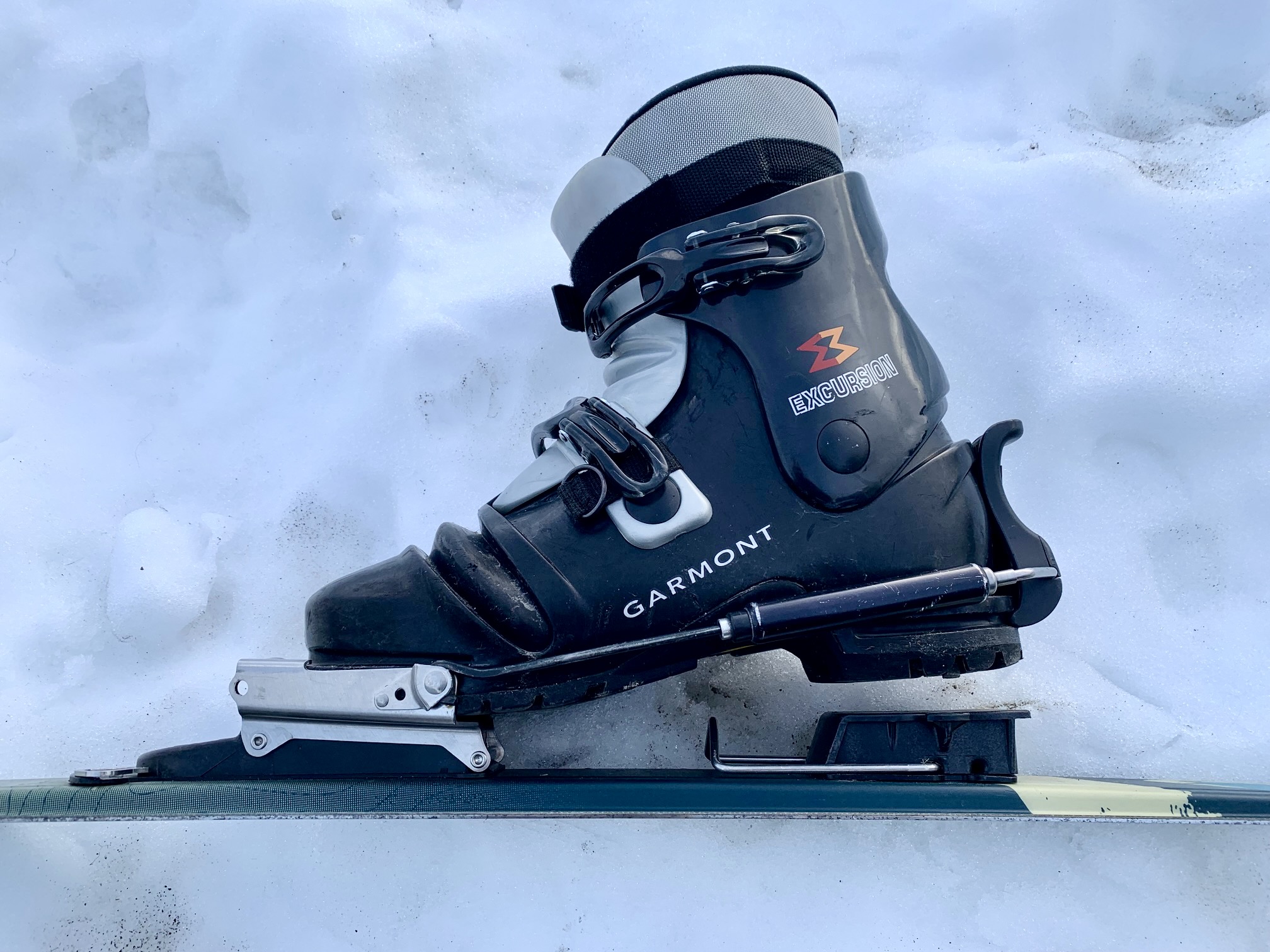 Telemark ski outlet gear