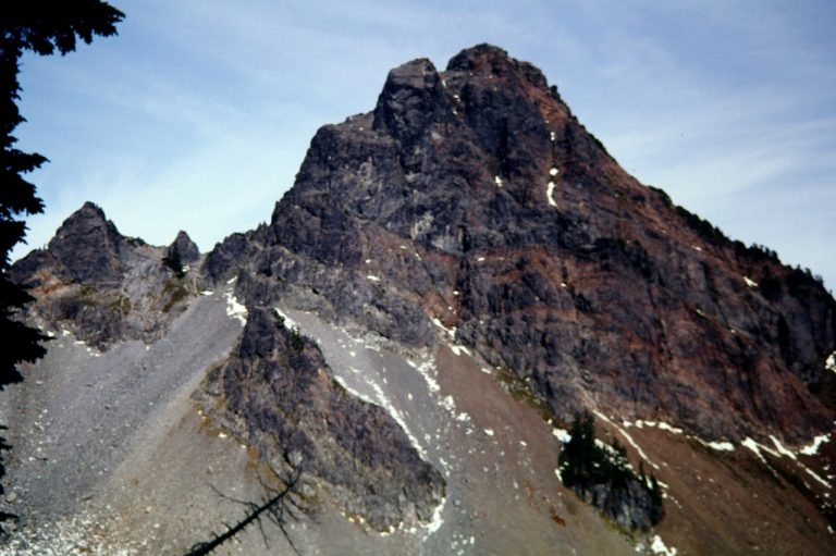 Mt Thomson as seen from Bumblebee Pass in the Snoqualmie Mountains