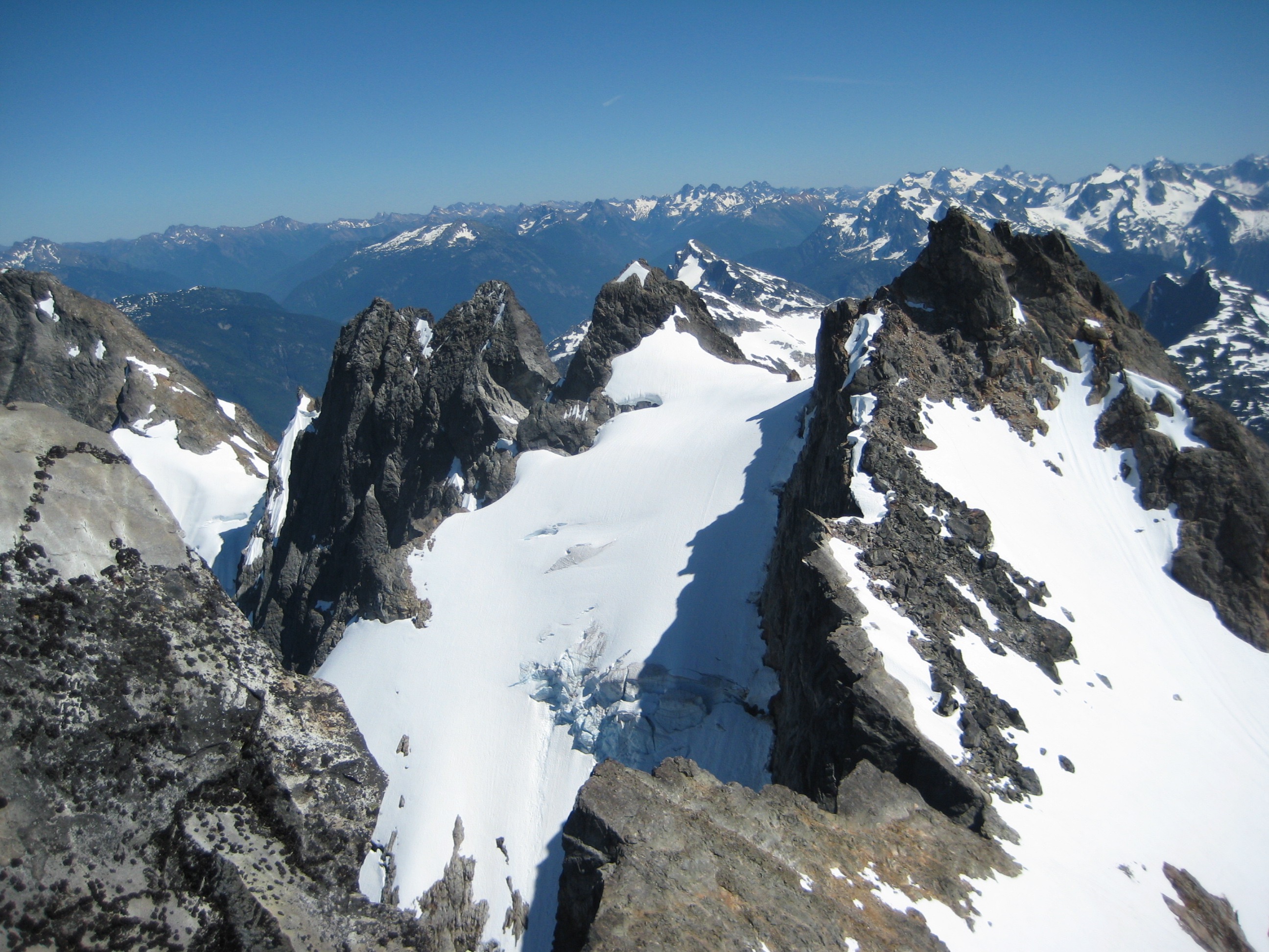 rocky southern pickets ridge line with The Pyramid and Mt Degenhardt as seen from Mt Terror