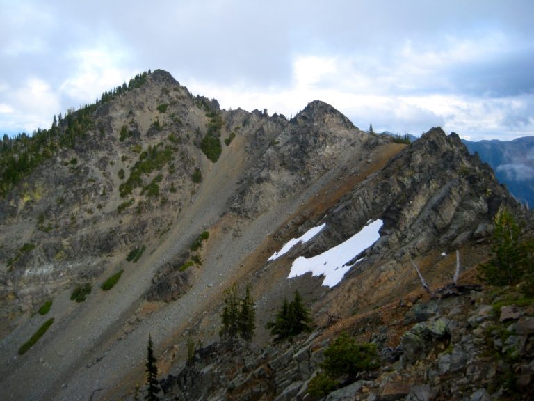 Big American Peak stands at the end of American Ridge