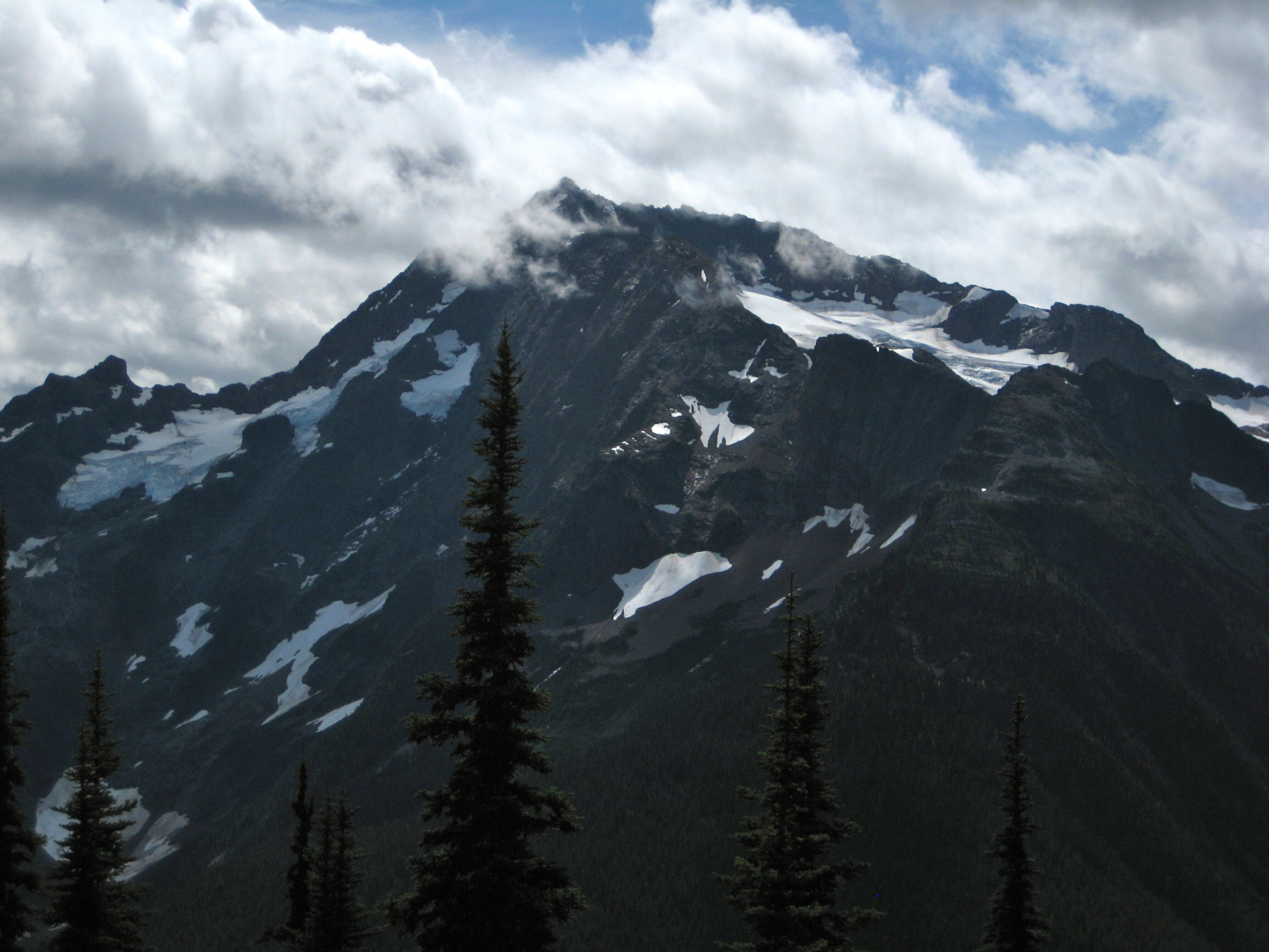Skagit King, Jack Mountain with high clouds as seen from Devils Dome Trail circuit