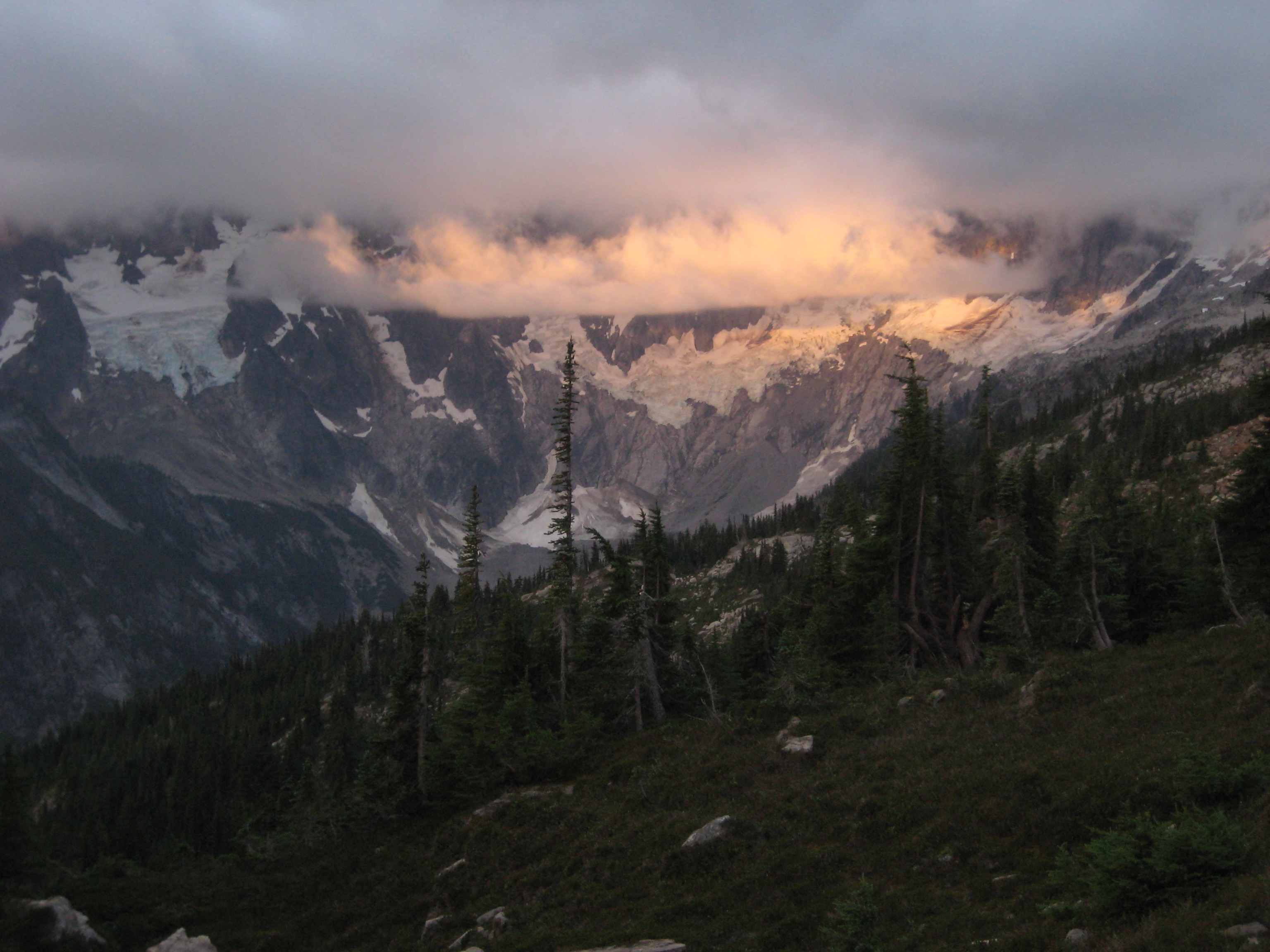 Storm clouds over Luna cirque