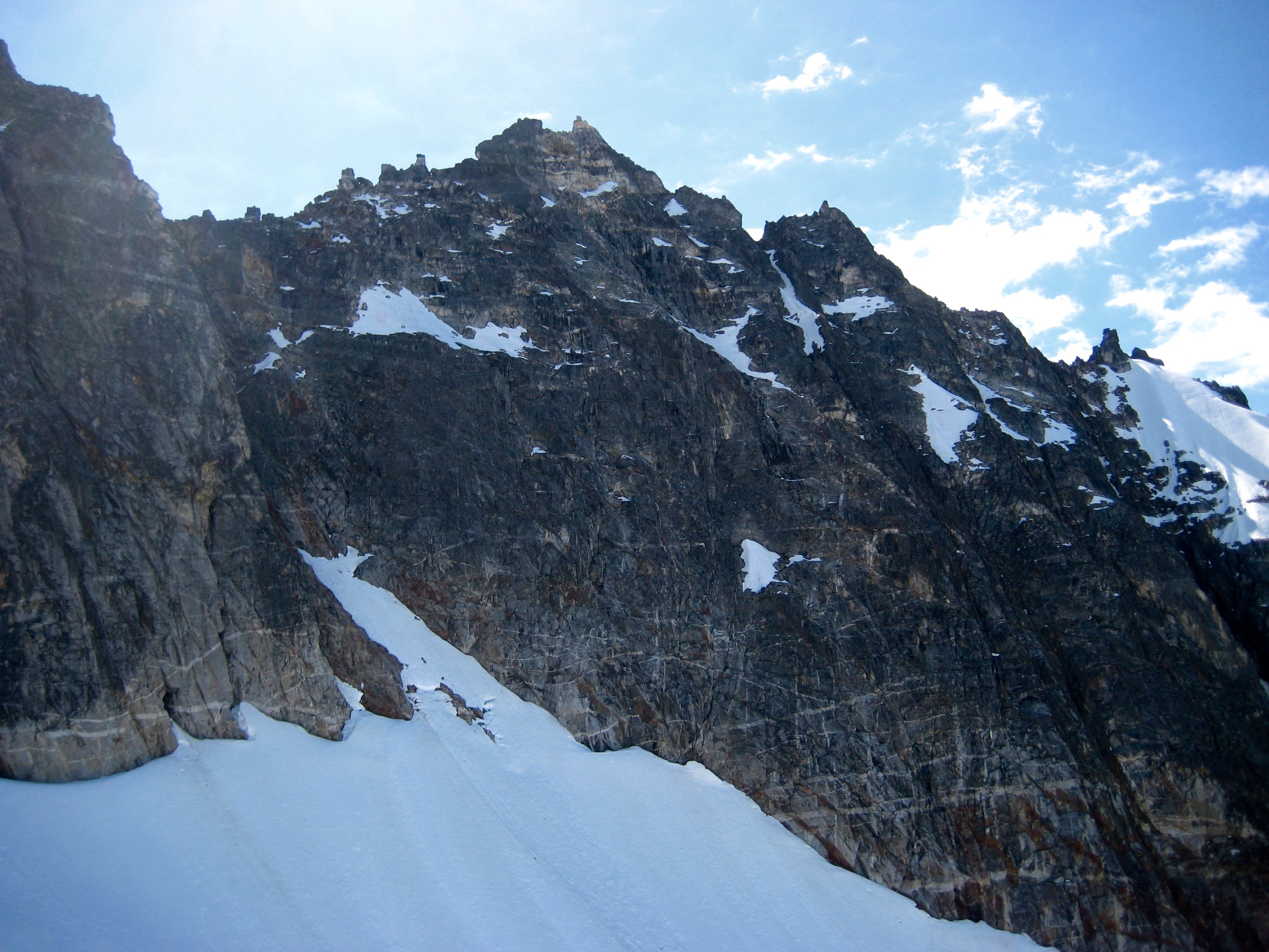 approaching Crooked Thumb Peak