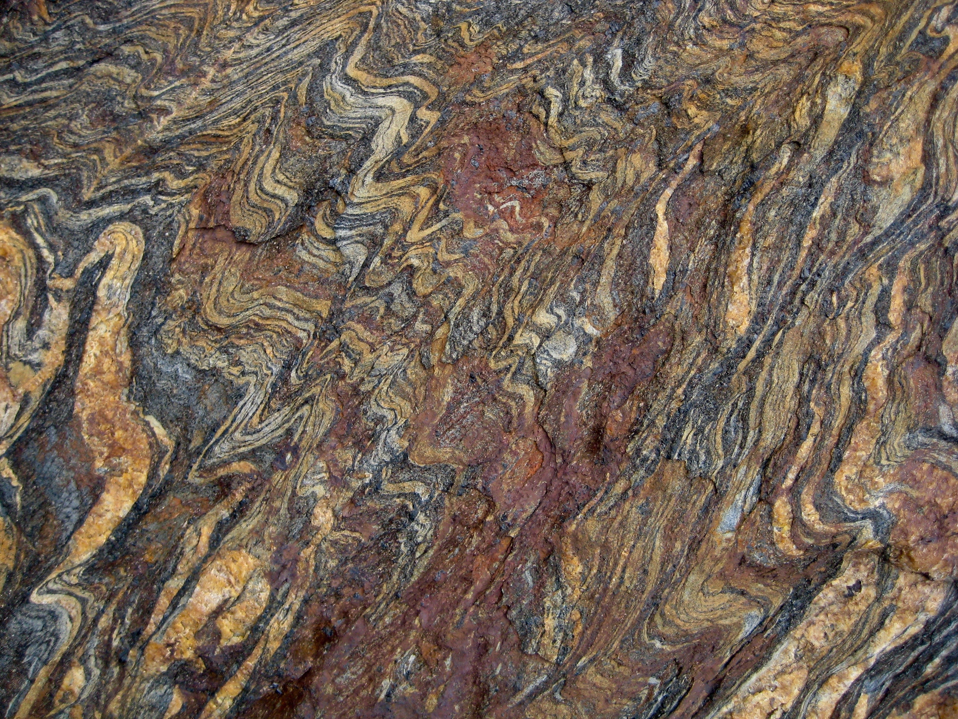 close up of Chiwaukum Schist boulder showing rock texture 
