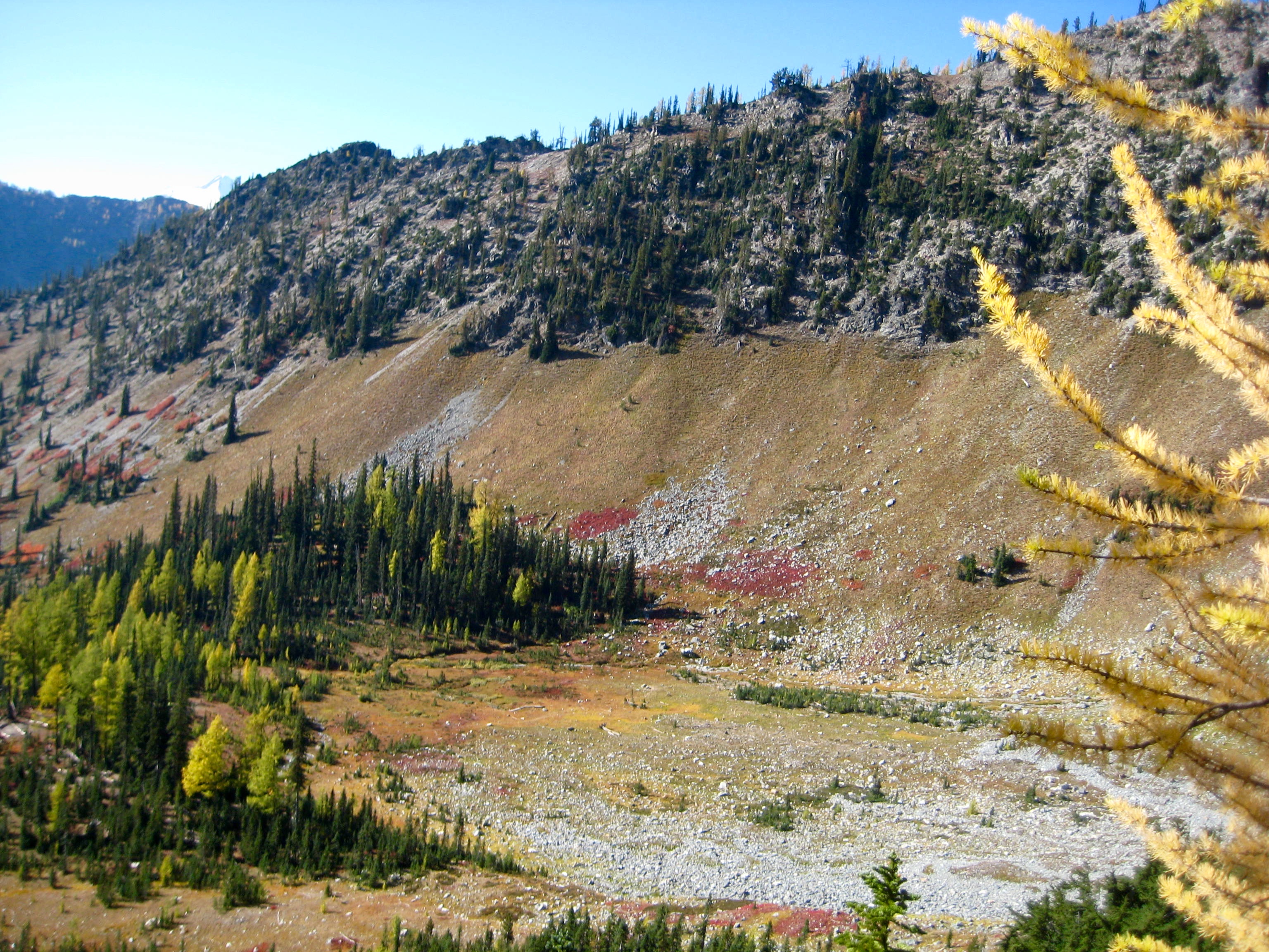 Leroy Basin with fall colors and golden larch trees in the Entiat Mountains