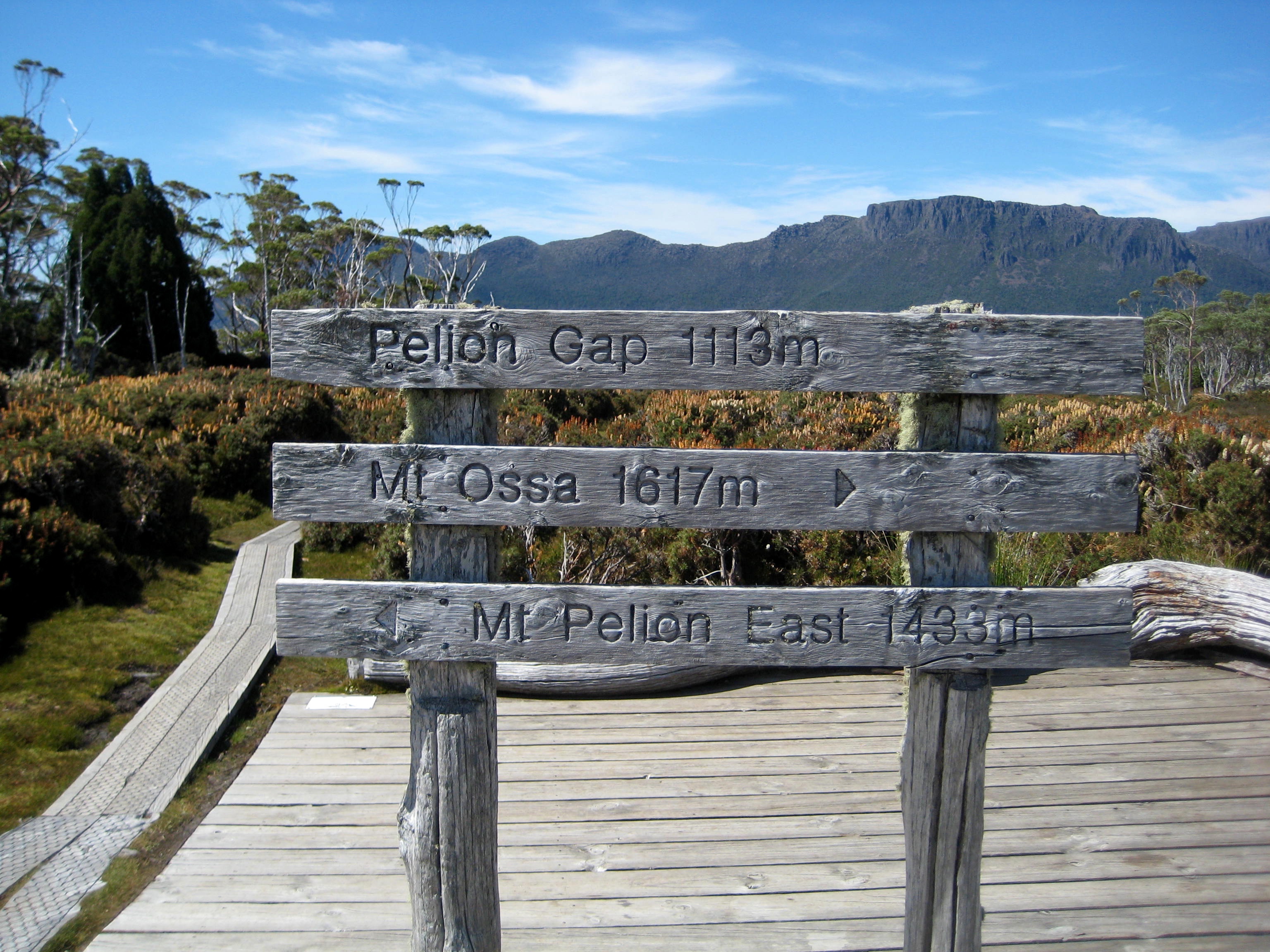 Pelion Gap Trail Sign on the Overland Track