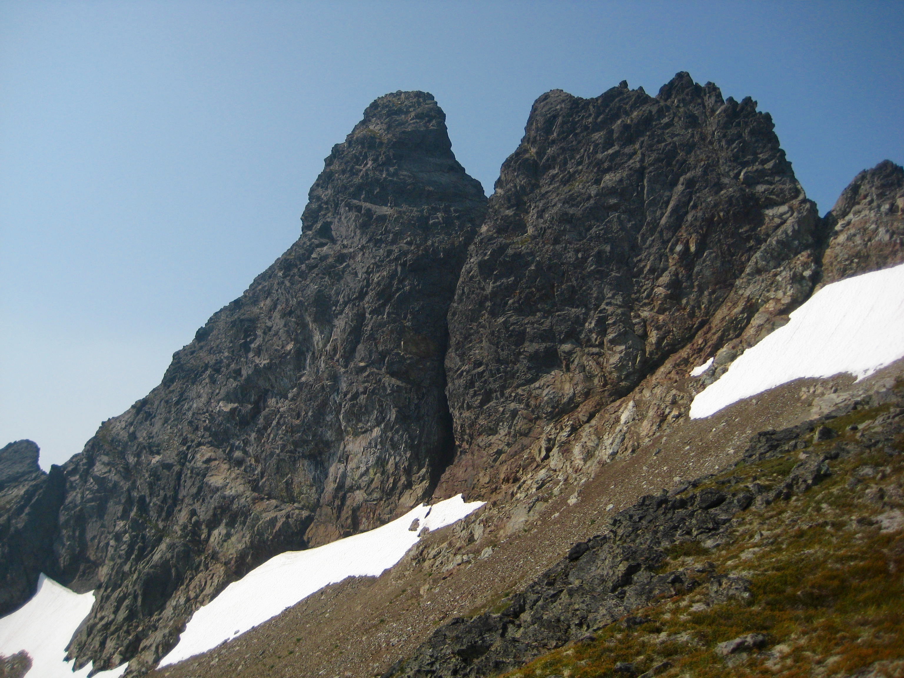 Looking back at Baby Munday Peak on the way to Stewart Peak in the Cheam Range