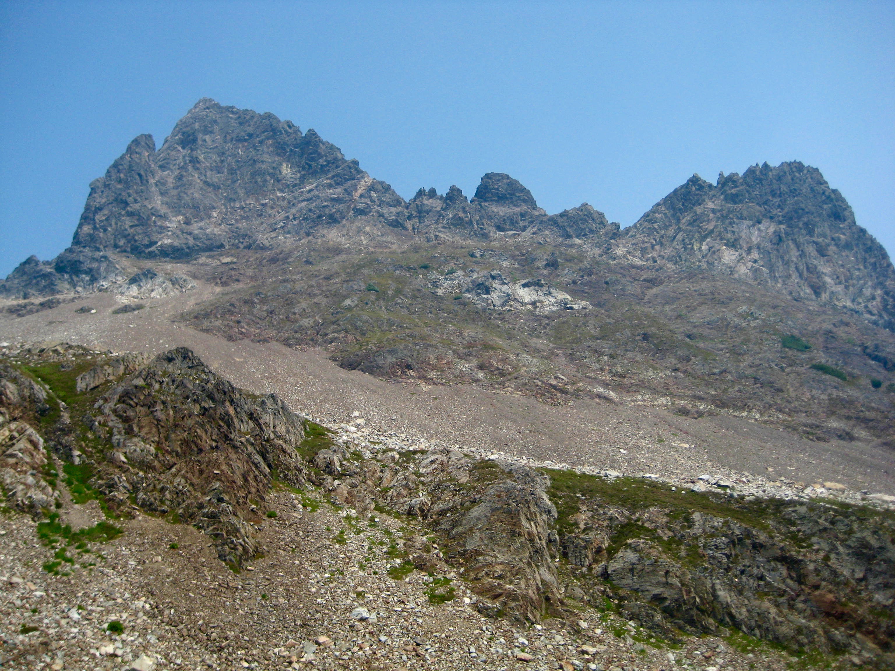 Baby Munday Peak as seen from Knight Creek Basin