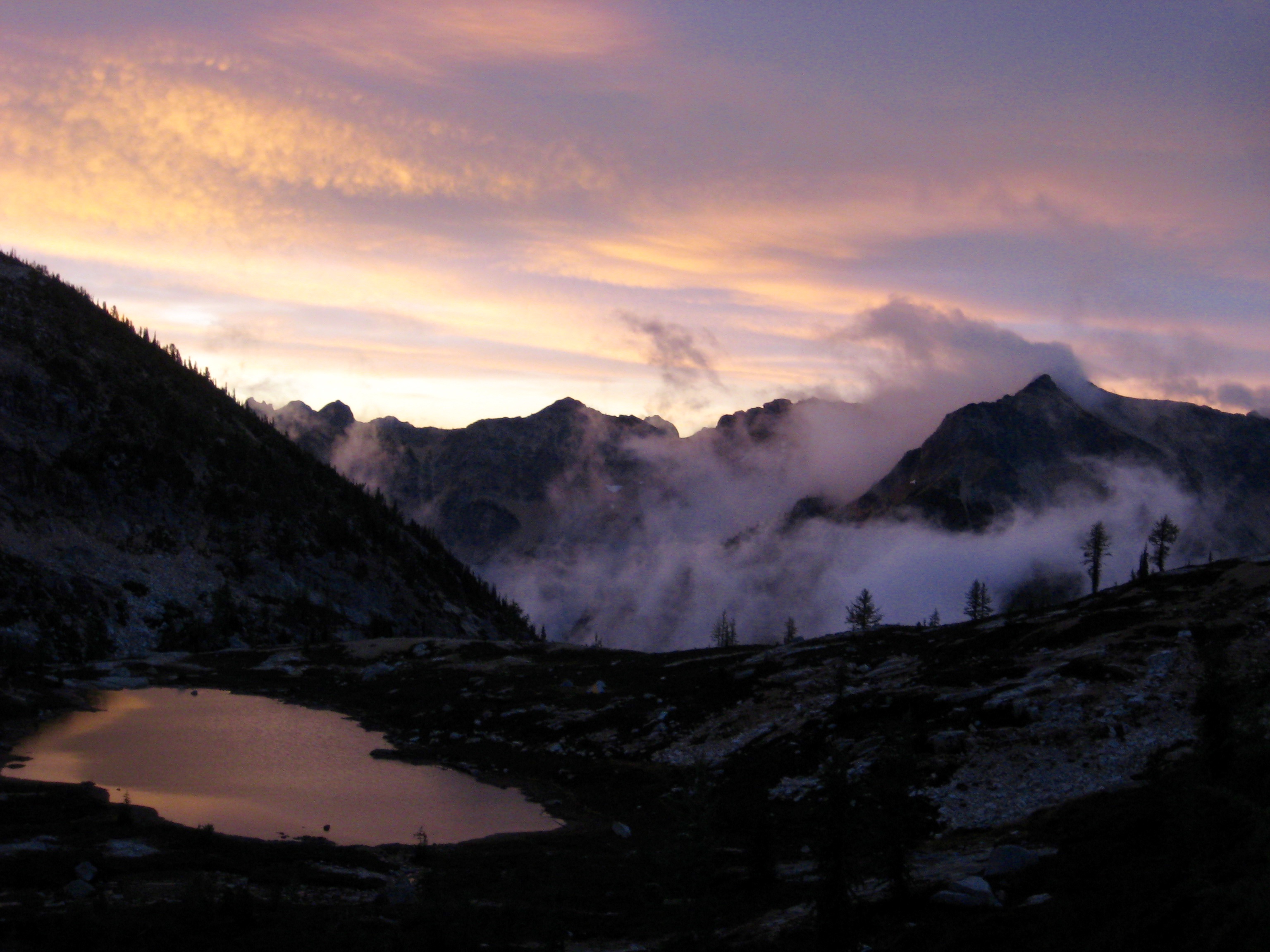 sunrise over Lowr Snowy Lakes with high colorful clouds 