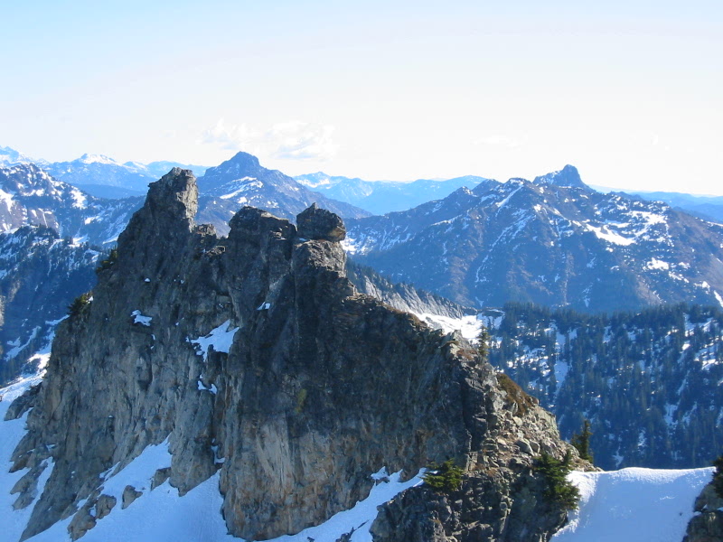 Craggy summits run the horizon from Snoqualmie Mountain