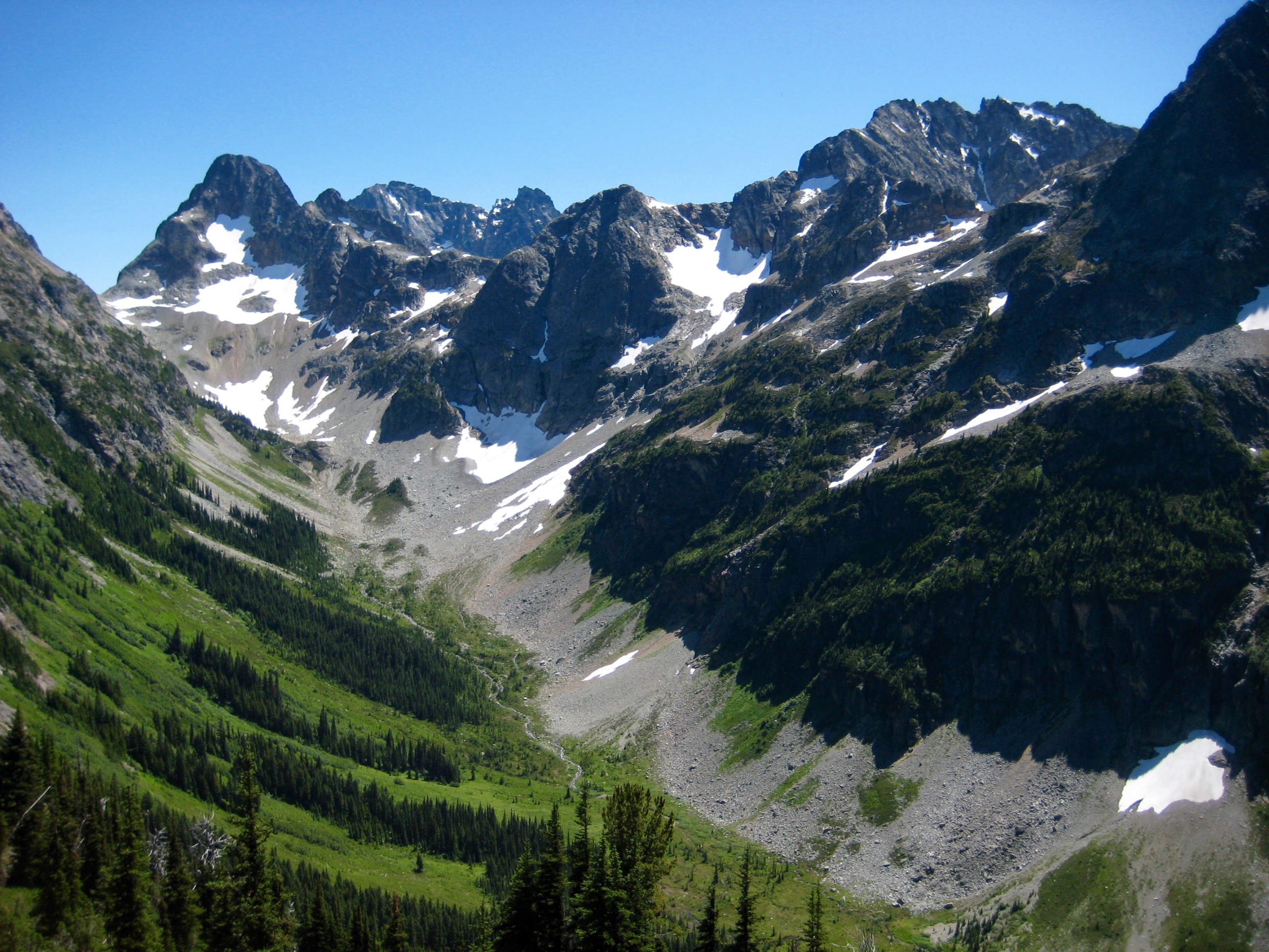 Looking up Fisher Basin from Easy Pass at Fisher Peak and Mt Arriva