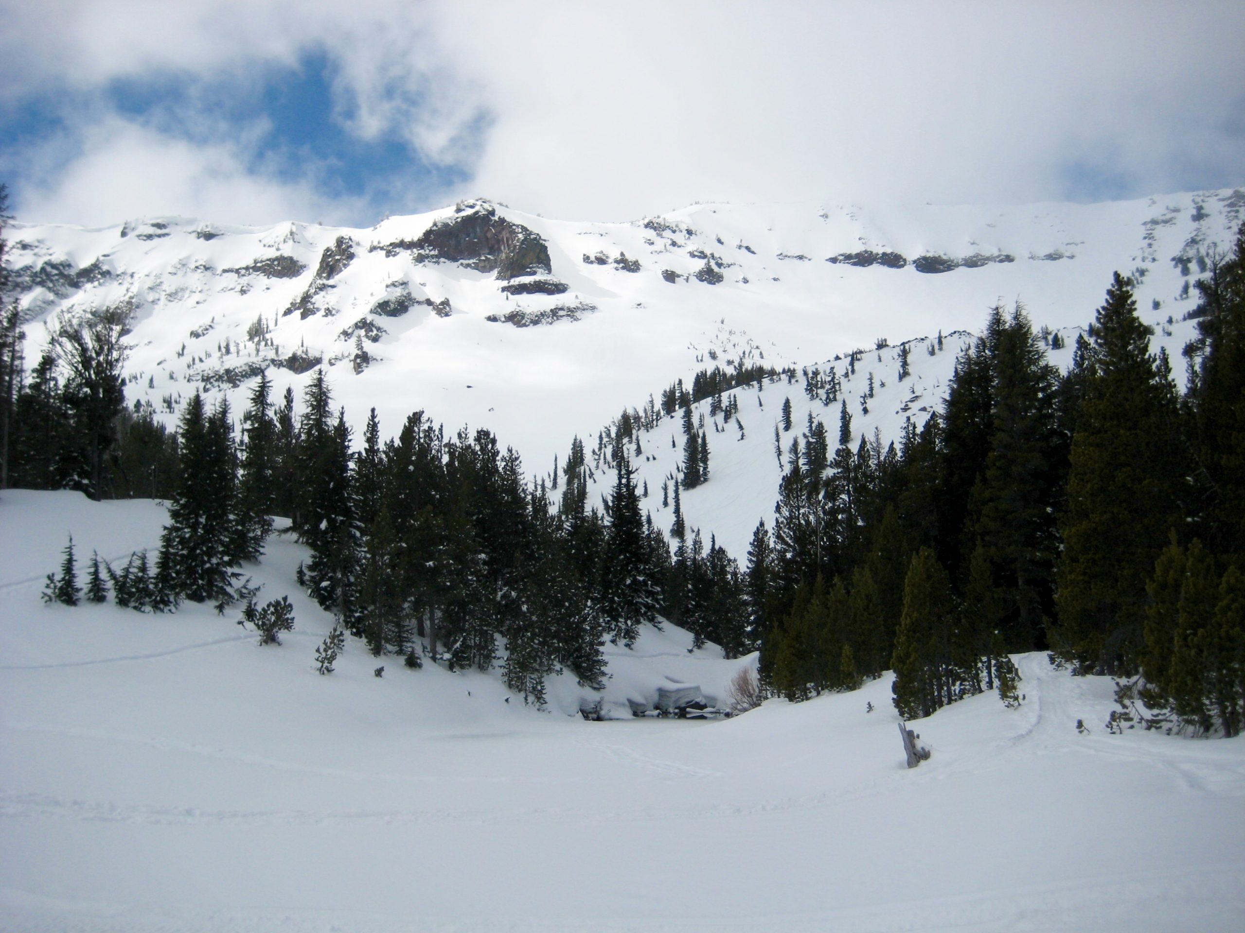 Tam Rim above little Three Creek Lake in Three Sisters Wilderness