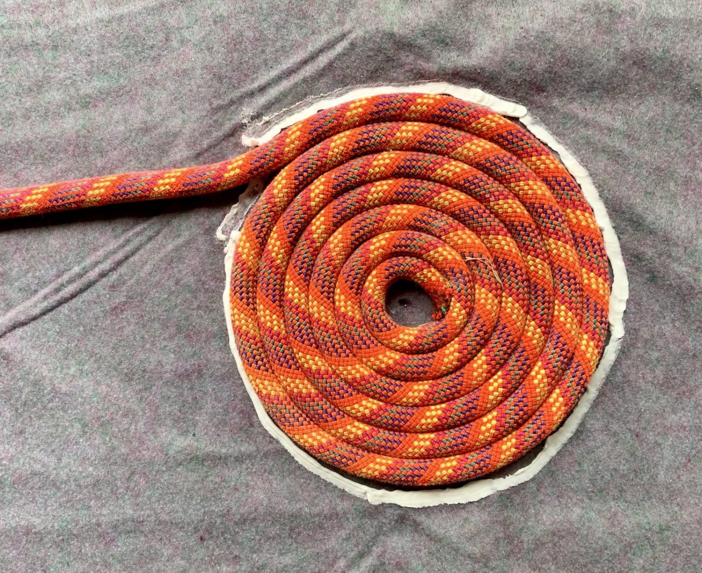 How to Make a Spiral Rug Using An Old Climbing Rope - Trip Reports by ...